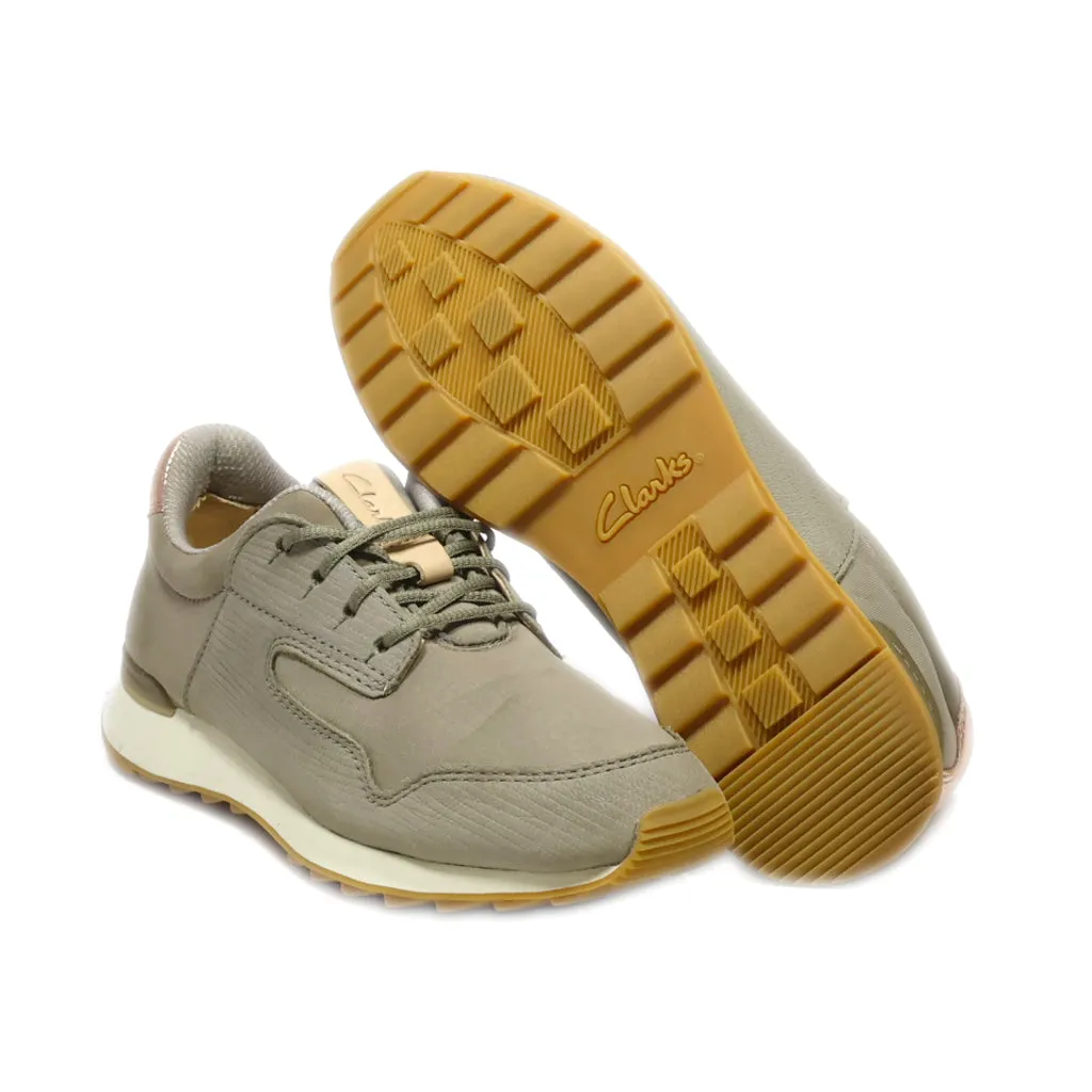 Clarks Floura Mix Low-Top Sneakers Fabric Grey Colour For Women