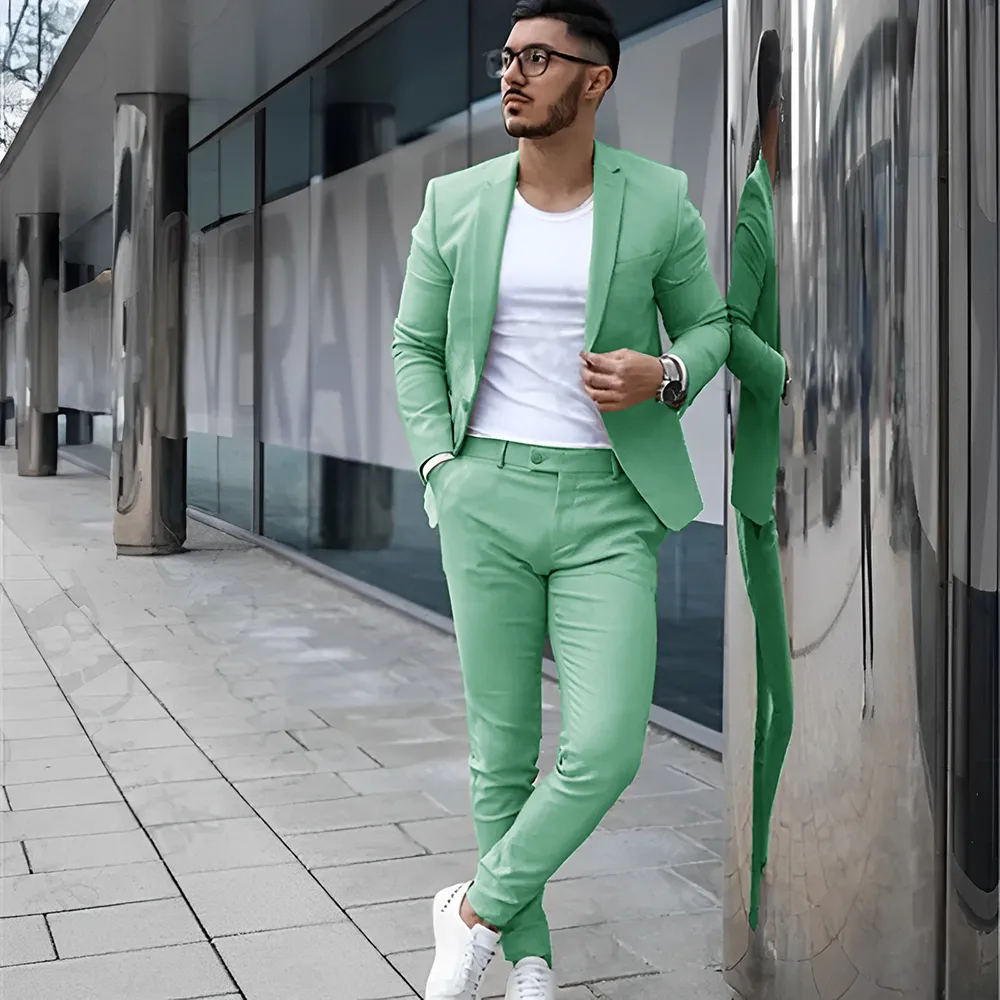 Modern Elegance Men’s Suit