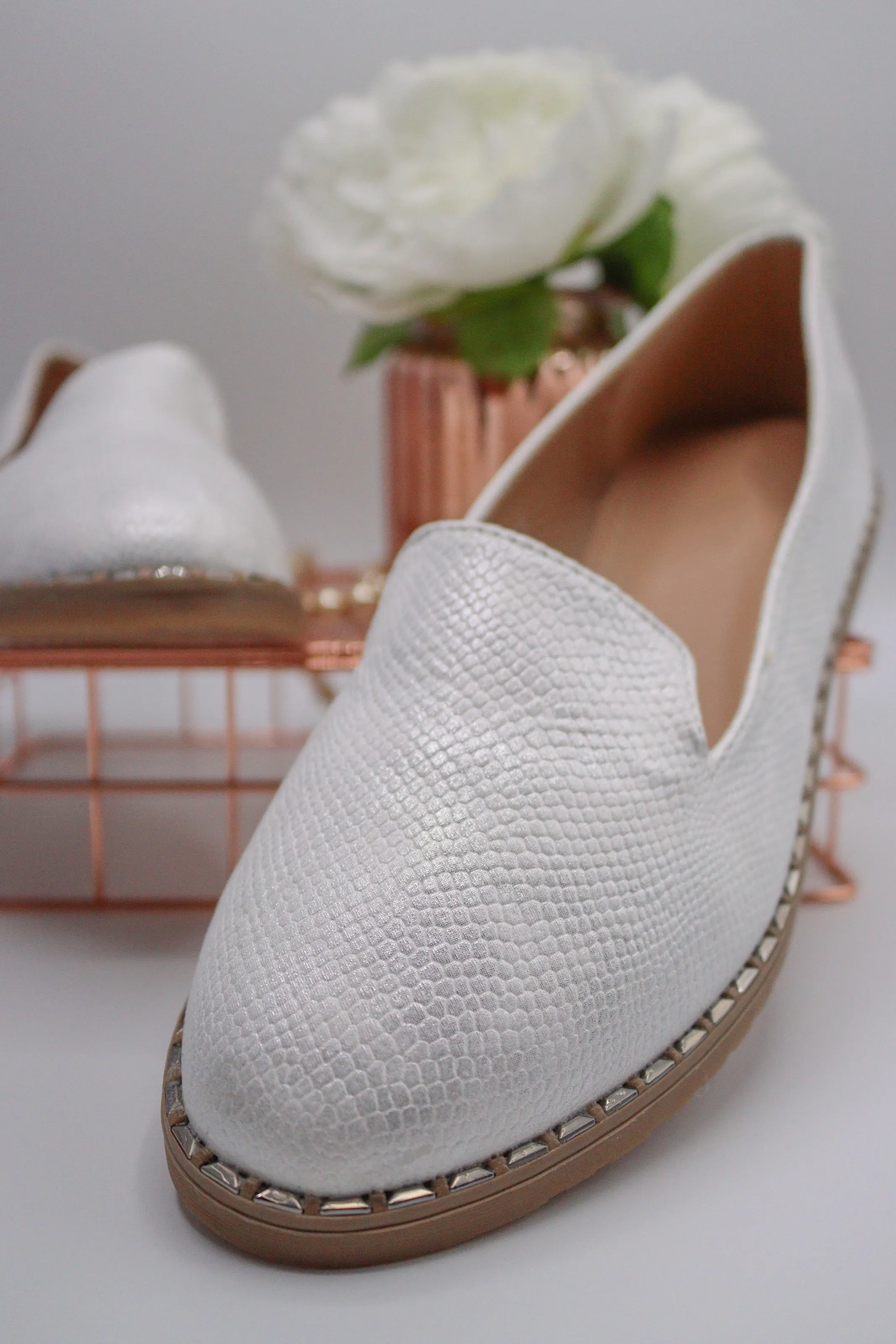 Tory Mock Loafers Shoes (White)